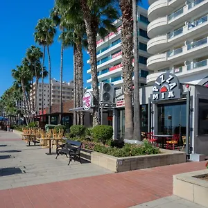  Apartment Albert's