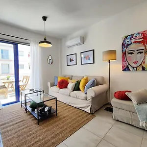 Apartment Frida's Cozy Two Bedroom